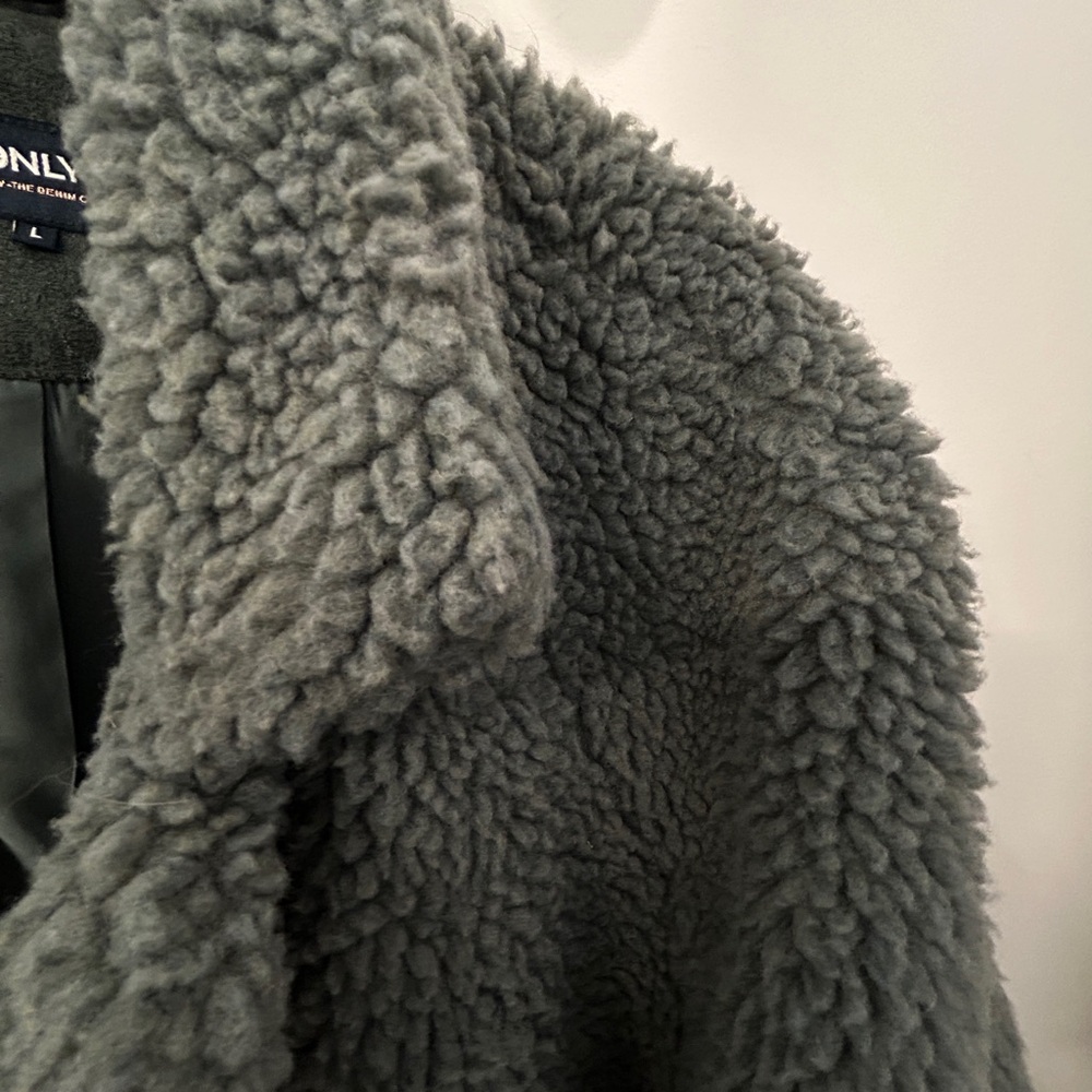 Only Teddy Fur coat - Picture 3 of 3